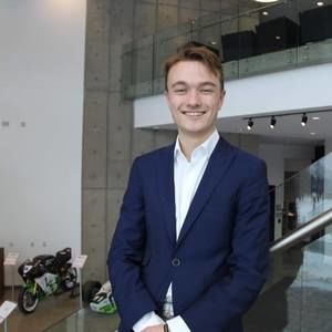 Meet your Posher, Benjamin